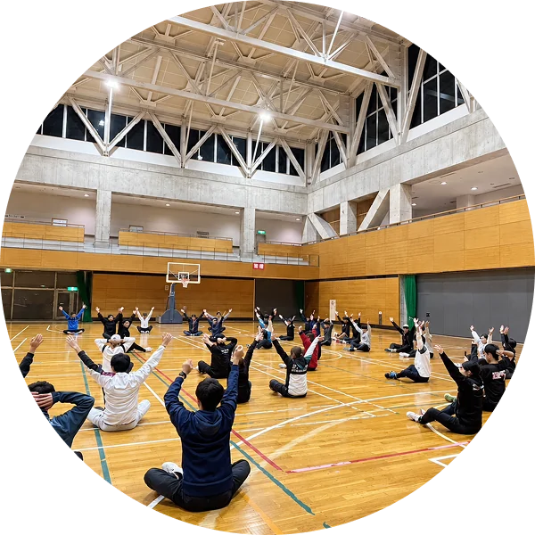 体育館でのグループコンディショニング教室