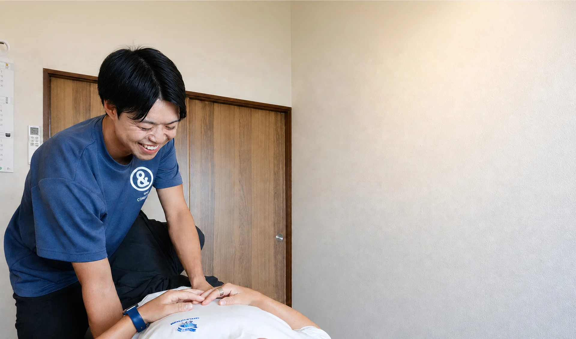 施術を行うコンディショニングトレーナー